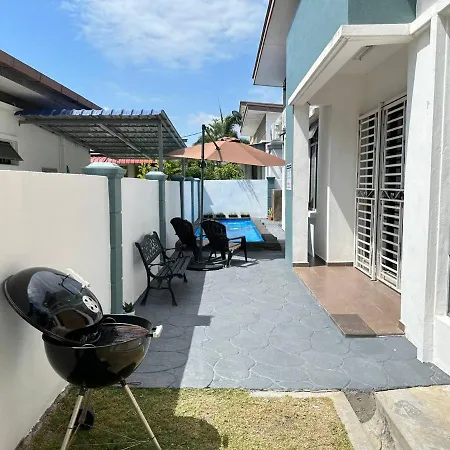 Bandar Melaka Family Bungalow Private Pool Bbq Wifi Netflix Exterior photo